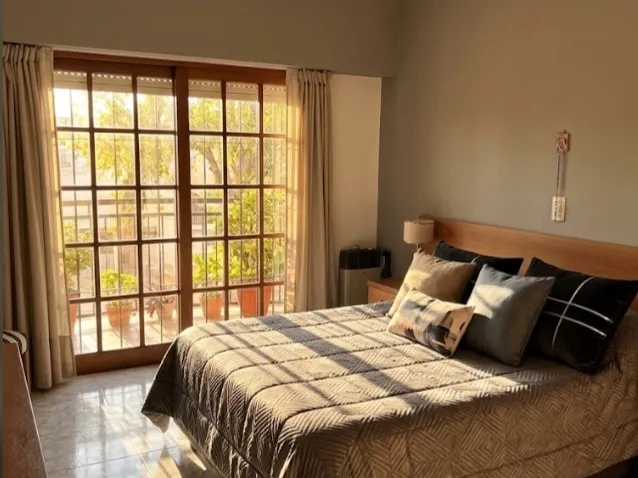 HERMOSA CASA CON SALON VENDE
