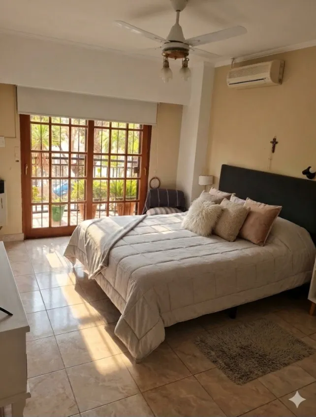 HERMOSA CASA CON SALON VENDE