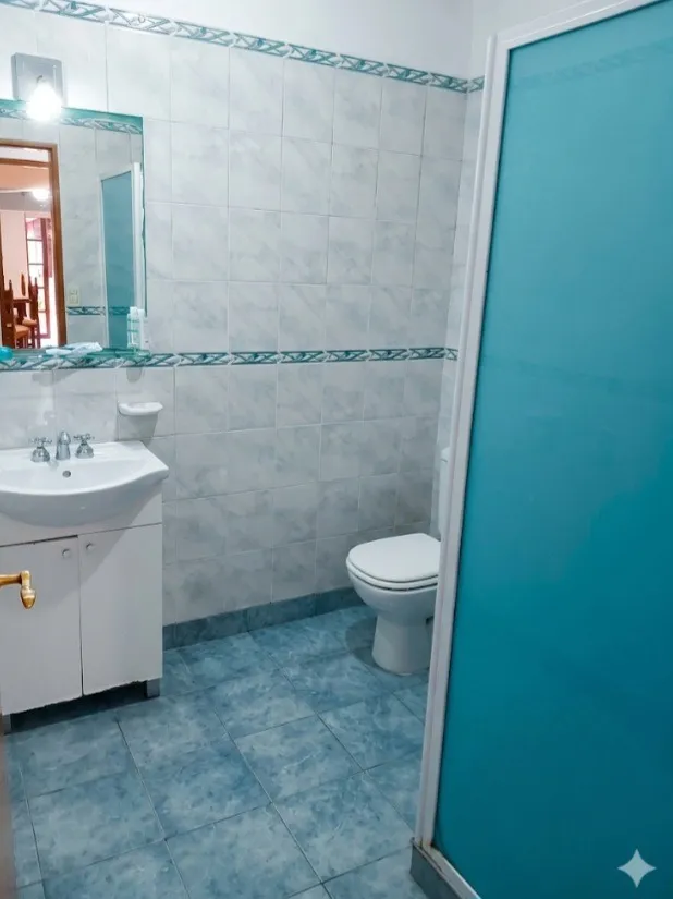 HERMOSA CASA CON SALON VENDE