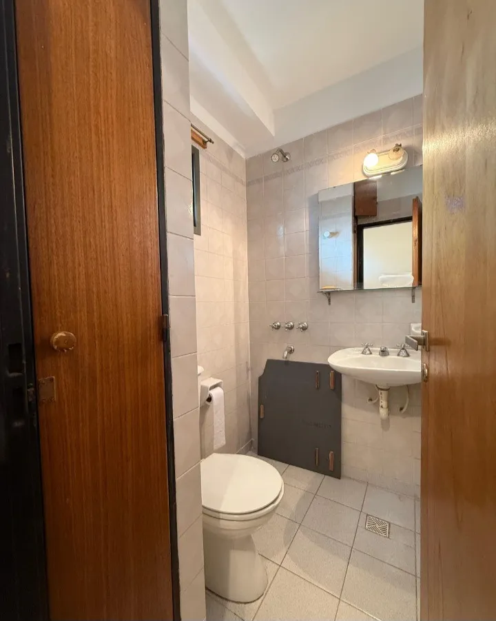 HERMOSA CASA CON SALON VENDE