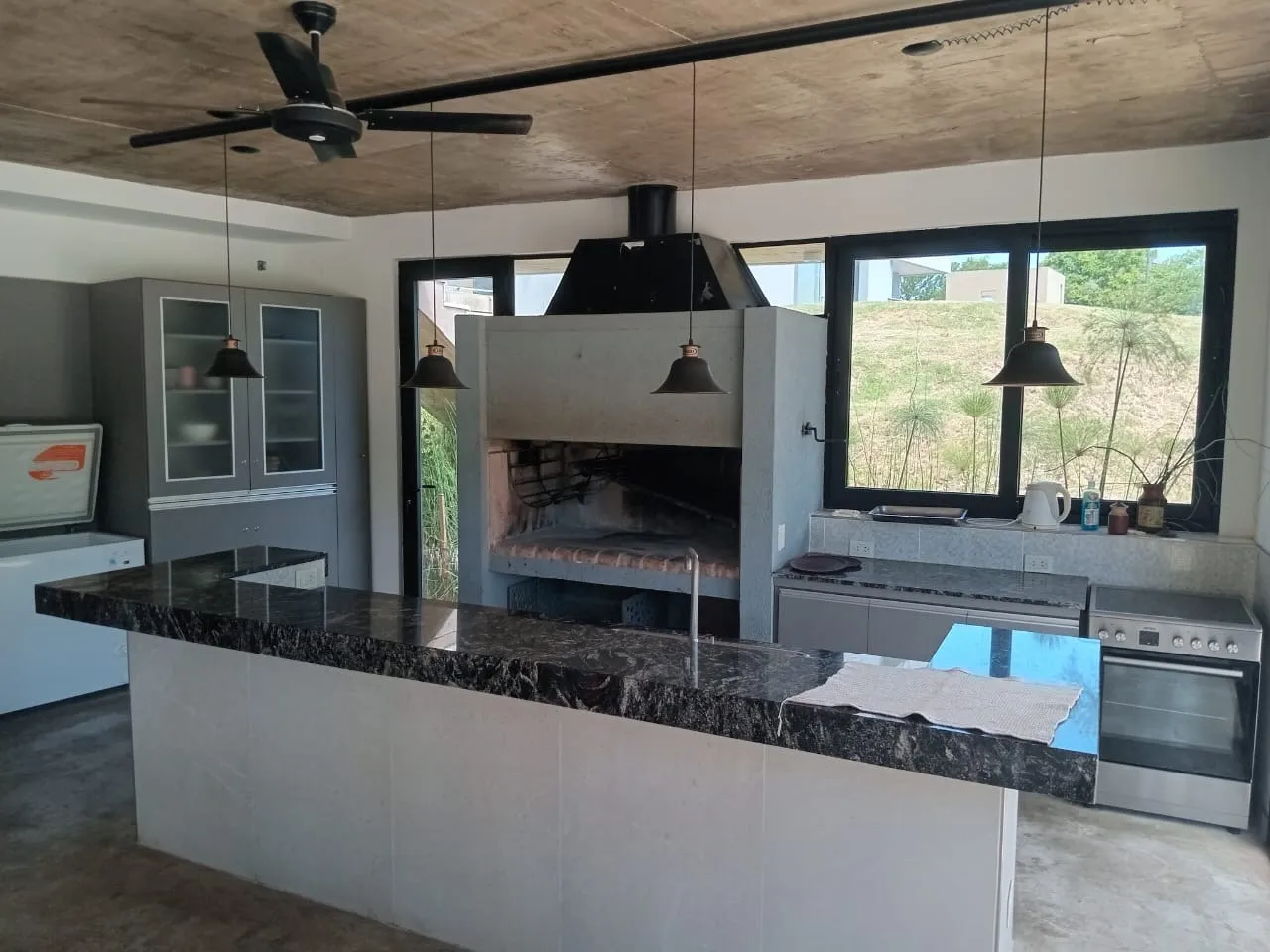 DEPARTAMENTO EXCLUSIVO EN CONDOMINIO