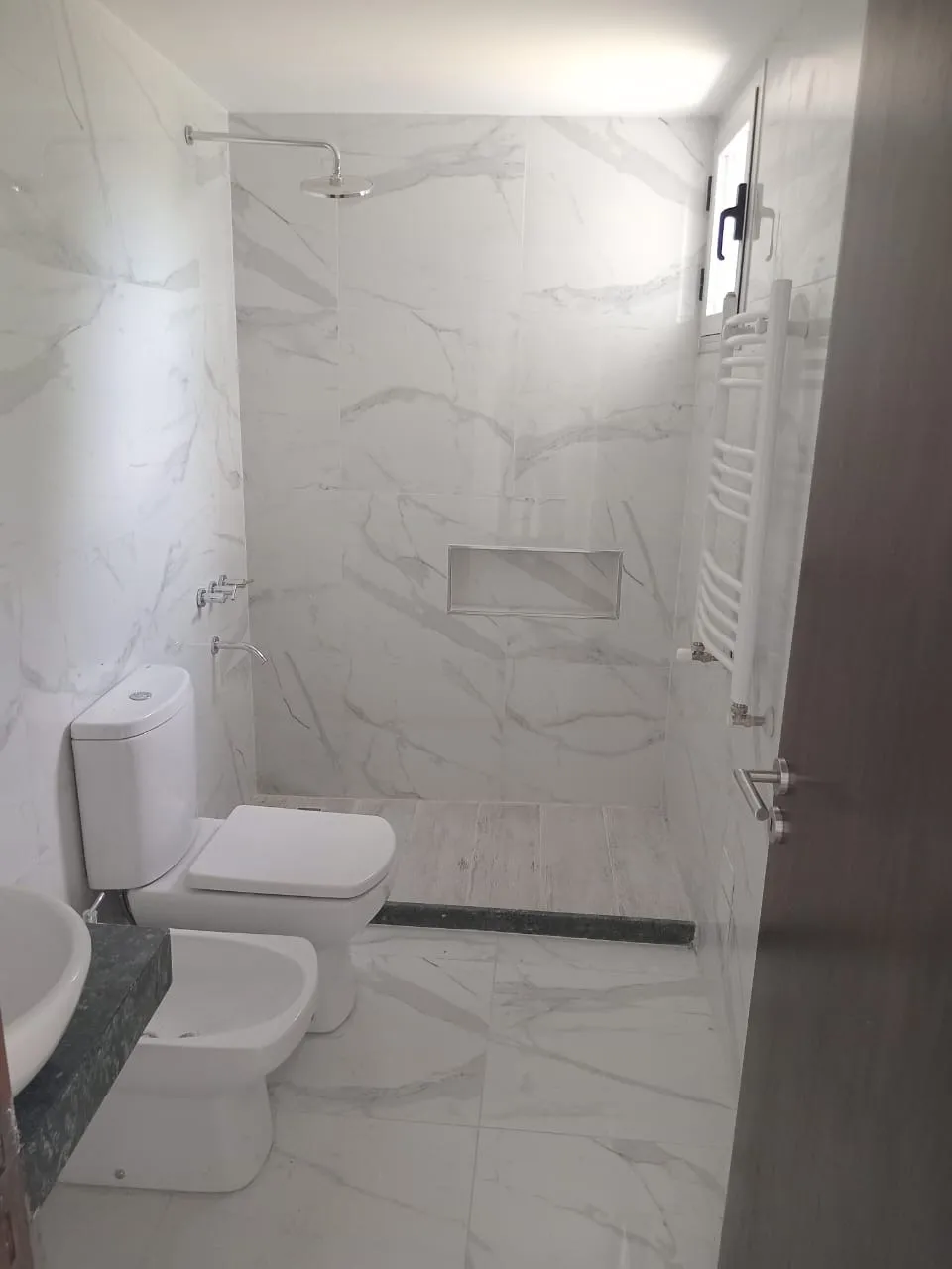 DEPARTAMENTO EXCLUSIVO EN CONDOMINIO