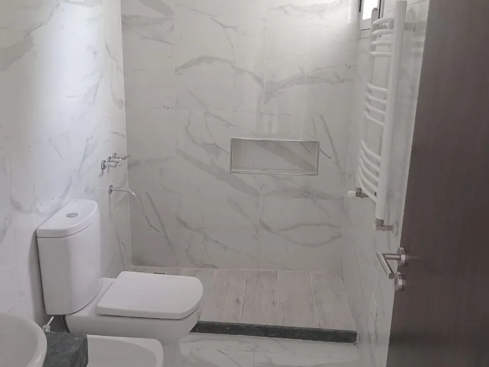 DEPARTAMENTO EXCLUSIVO EN CONDOMINIO