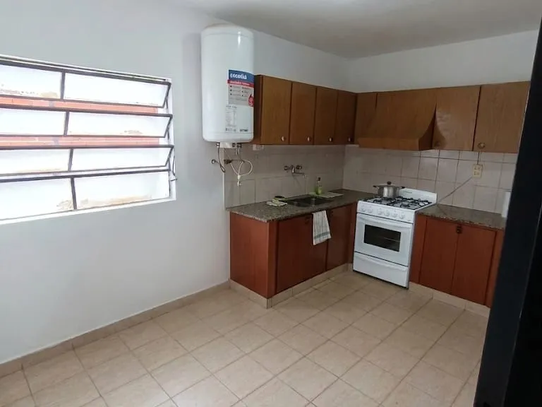 CASA 4 DOR. VILLA ADELA