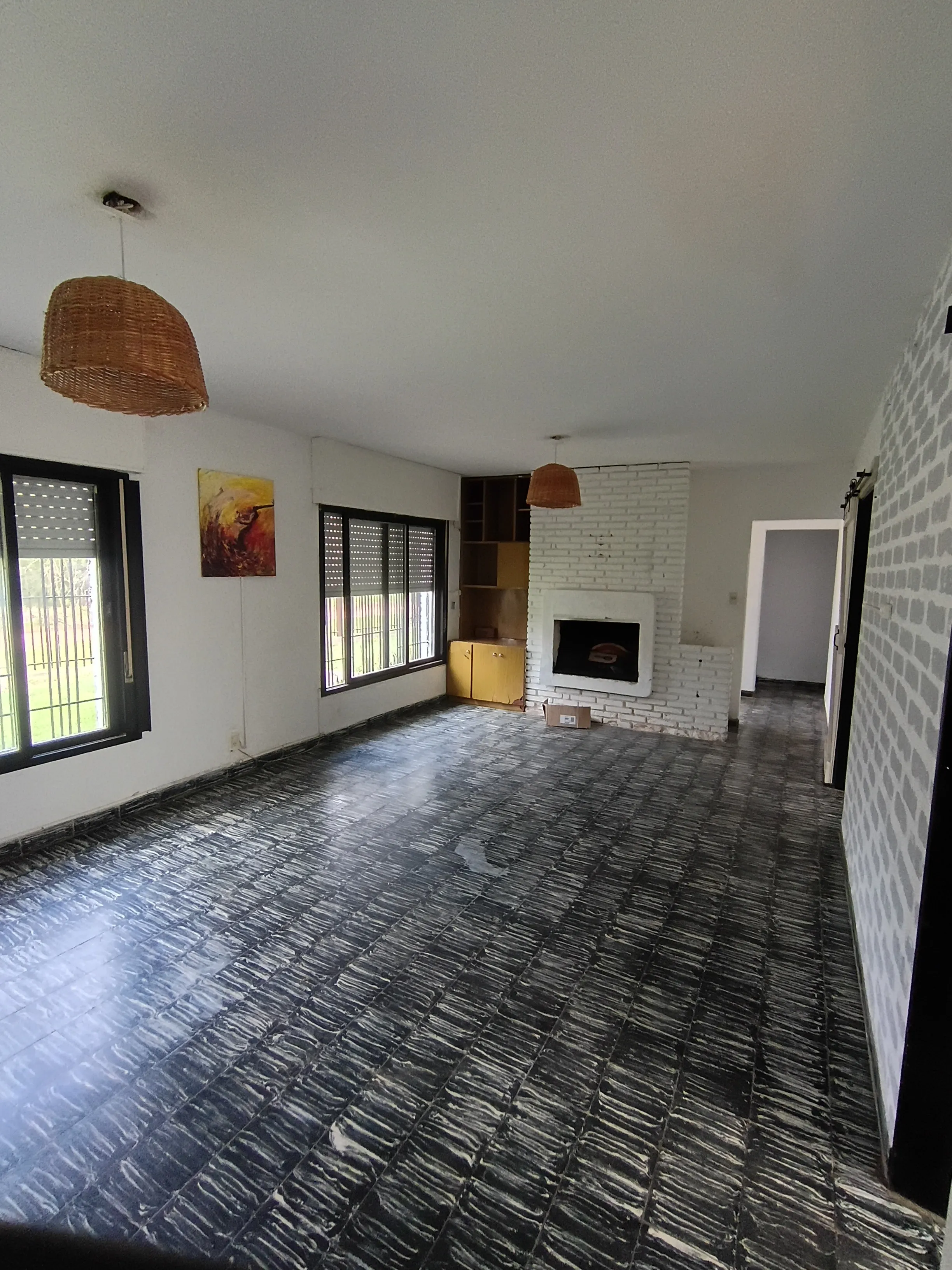 CASA 4 DOR. VILLA ADELA